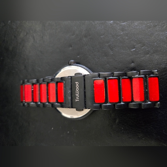 TruWood Architect Stainless Steel Sandalwood Men's Red and Black Watch - Picture 5 of 8